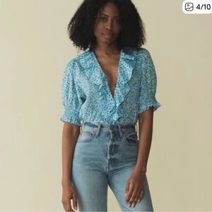 Doen Henri Ruffle Pintuck Blouse in Bleu Daisy